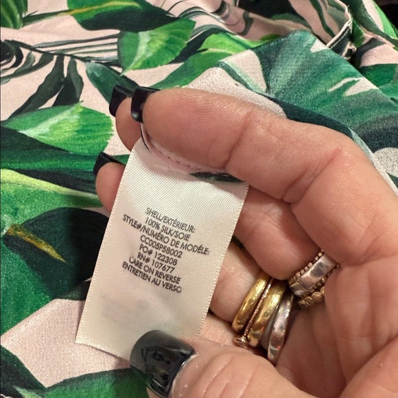 Alice + Olivia Randa Ruffle Henly Top in Silk Palm Print Size XS - Picture 7 of 13